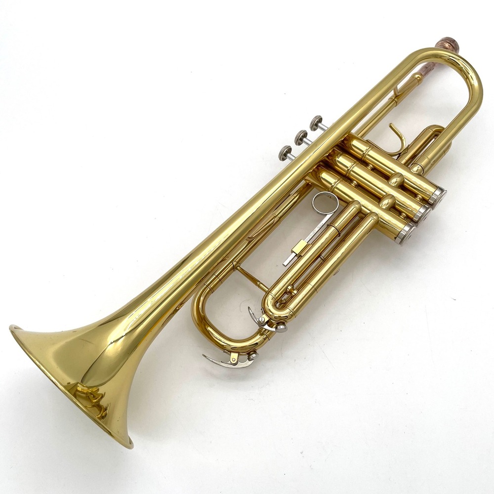 Mendini by Cecilio Bb Trumpet Gold Lacquer Student Instrument with 7C Mouthpiece